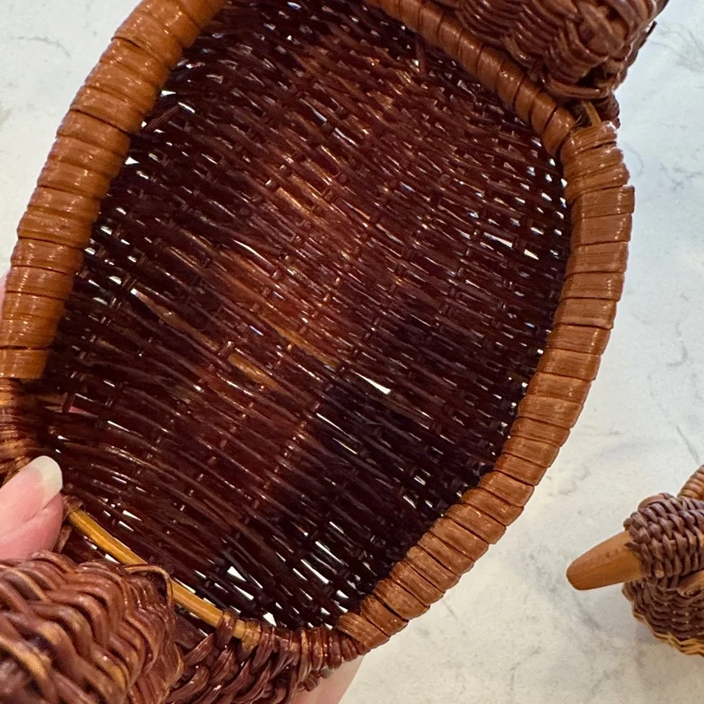 Swan Duck Woven Handcrafted Nesting Brown Wicker Basket Set of 3